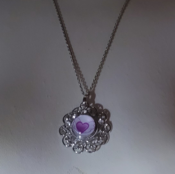 NECKLACE - Picture 1 of 1
